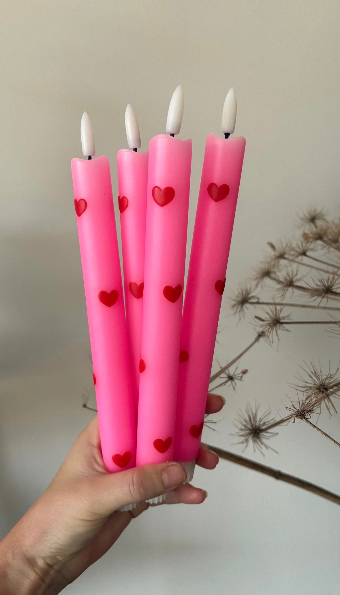 LED-kaars - Hartjes - Neon roze