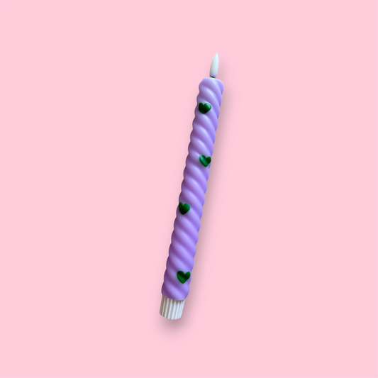 LED-kaars swirl - Hartjes - Lila