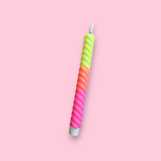 LED-kaars swirl - Neon roze/oranje/geel