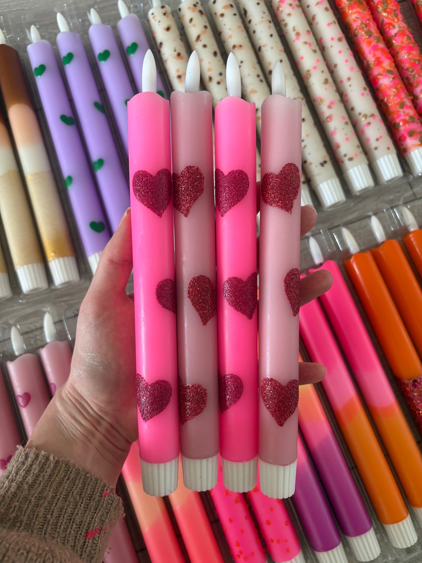 LED-kaars - Hartjes glitter - Neon roze
